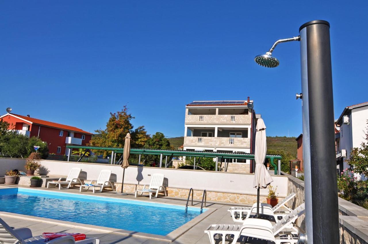 Apartment Tony With Private Pool Sukošan Eksteriør bilde